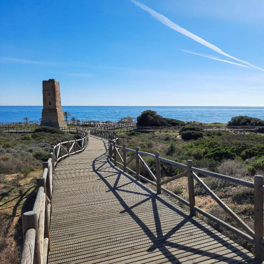 Bungalow With Large Terrace In A Quiet Park - Beach Nearby Sitio de Calahonda Εξωτερικό φωτογραφία